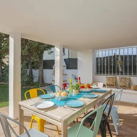 Casa Calma By *